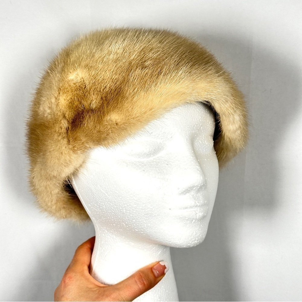 Carme Mir La Bisbal Pillbox Hat Mink Fur Blonde OS - Picture 2 of 13